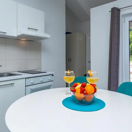 Du Lux 3 * Mokošica